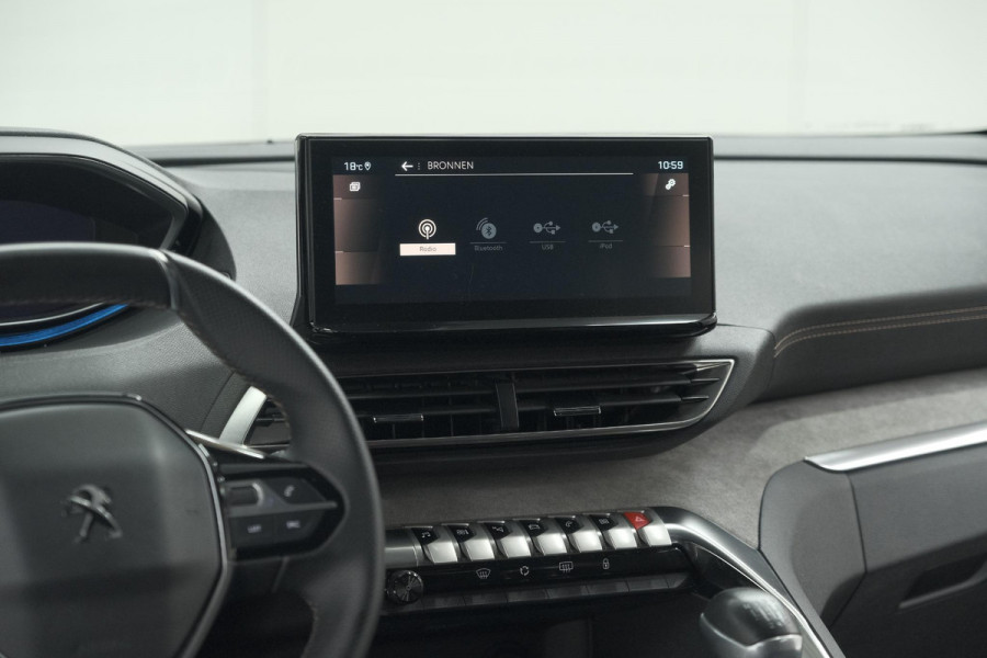 Peugeot 5008 PureTech 130 GT | Camera | Adaptieve Cruise Control | Dodehoekdetectie | Navigatie