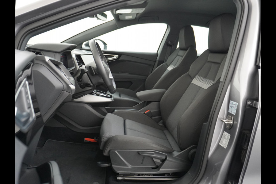 Audi Q4 Sportback e-tron 40 204pk 77kWh Adap.Cruise Sport-St. 20" Apple Carplay Android Camera Navi Matrix Led Elek.Achterklep Trekhaak Ecc Stoelverwarmi Audi sound system Assistentiepakketten-Parking/Tour/Plus 1e Eigenaar Origineel Nederlandse Auto 1.000kg trekvermogen € 63.000nieuw
