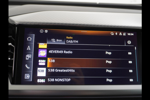 Audi Q4 Sportback e-tron 40 204pk 77kWh Adap.Cruise Sport-St. 20" Apple Carplay Android Camera Navi Matrix Led Elek.Achterklep Trekhaak Ecc Stoelverwarmi Audi sound system Assistentiepakketten-Parking/Tour/Plus 1e Eigenaar Origineel Nederlandse Auto 1.000kg trekvermogen € 63.000nieuw