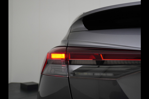 Audi Q4 Sportback e-tron 40 204pk 77kWh Adap.Cruise Sport-St. 20" Apple Carplay Android Camera Navi Matrix Led Elek.Achterklep Trekhaak Ecc Stoelverwarmi Audi sound system Assistentiepakketten-Parking/Tour/Plus 1e Eigenaar Origineel Nederlandse Auto 1.000kg trekvermogen € 63.000nieuw