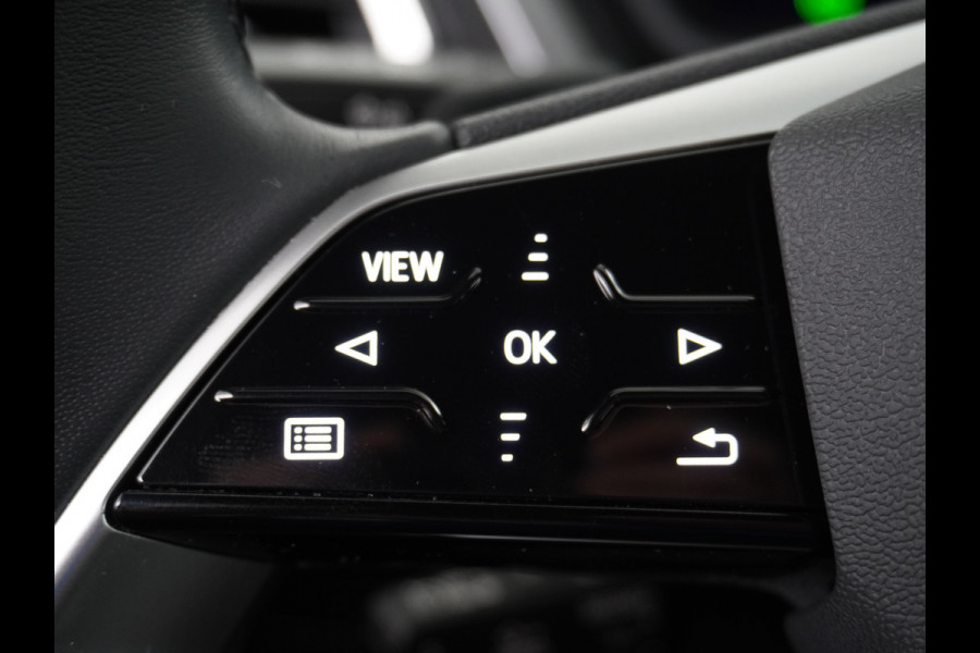 Audi Q4 Sportback e-tron 40 204pk 77kWh Adap.Cruise Sport-St. 20" Apple Carplay Android Camera Navi Matrix Led Elek.Achterklep Trekhaak Ecc Stoelverwarmi Audi sound system Assistentiepakketten-Parking/Tour/Plus 1e Eigenaar Origineel Nederlandse Auto 1.000kg trekvermogen € 63.000nieuw