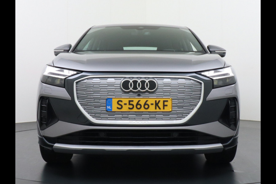 Audi Q4 Sportback e-tron 40 204pk 77kWh Adap.Cruise Sport-St. 20" Apple Carplay Android Camera Navi Matrix Led Elek.Achterklep Trekhaak Ecc Stoelverwarmi Audi sound system Assistentiepakketten-Parking/Tour/Plus 1e Eigenaar Origineel Nederlandse Auto 1.000kg trekvermogen € 63.000nieuw