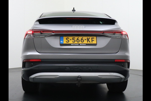 Audi Q4 Sportback e-tron 40 204pk 77kWh Adap.Cruise Sport-St. 20" Apple Carplay Android Camera Navi Matrix Led Elek.Achterklep Trekhaak Ecc Stoelverwarmi Audi sound system Assistentiepakketten-Parking/Tour/Plus 1e Eigenaar Origineel Nederlandse Auto 1.000kg trekvermogen € 63.000nieuw