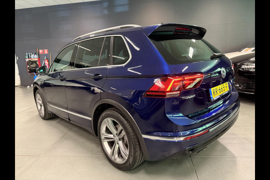 Volkswagen Tiguan 1.4 TSI ACT R-LINE PANO/V-COCKPIT/NAVI/LED/ECC/PDC/CRUISE///