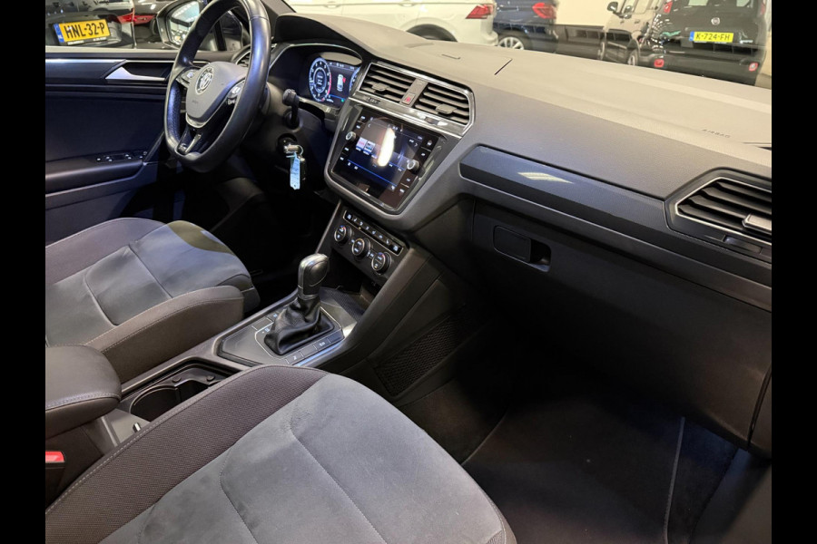 Volkswagen Tiguan 1.4 TSI ACT R-LINE PANO/V-COCKPIT/NAVI/LED/ECC/PDC/CRUISE///
