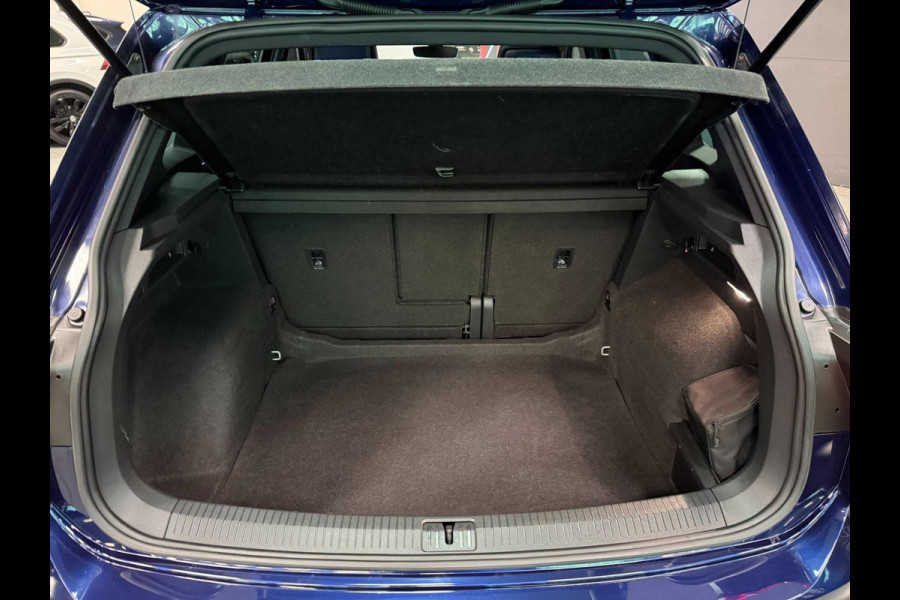 Volkswagen Tiguan 1.4 TSI ACT R-LINE PANO/V-COCKPIT/NAVI/LED/ECC/PDC/CRUISE///