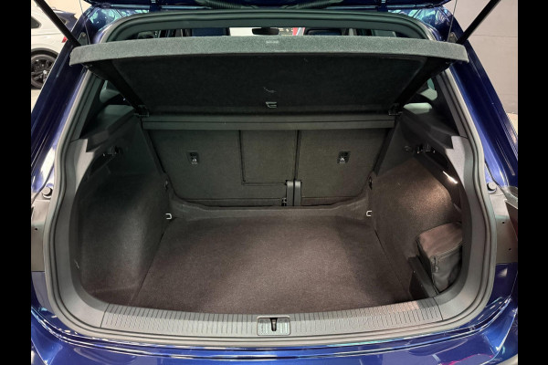 Volkswagen Tiguan 1.4 TSI ACT R-LINE PANO/V-COCKPIT/NAVI/LED/ECC/PDC/CRUISE///