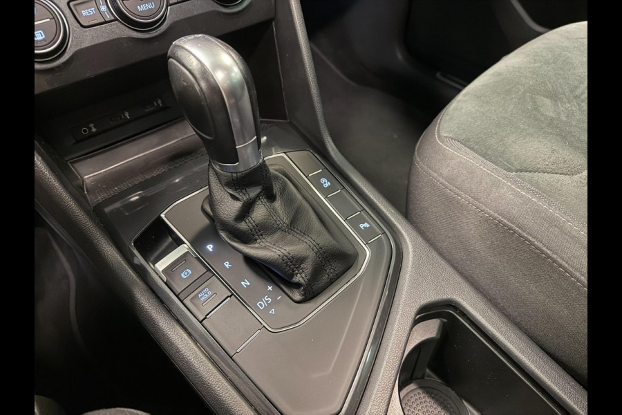 Volkswagen Tiguan 1.4 TSI ACT R-LINE PANO/V-COCKPIT/NAVI/LED/ECC/PDC/CRUISE///