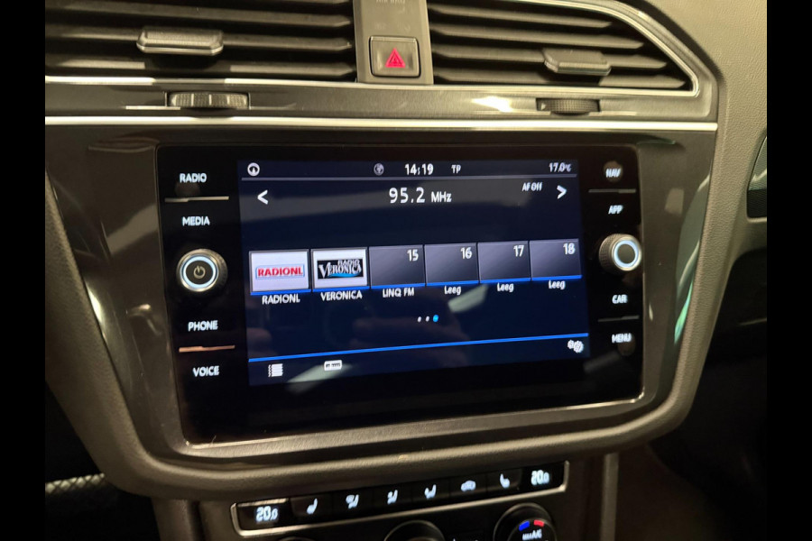 Volkswagen Tiguan 1.4 TSI ACT R-LINE PANO/V-COCKPIT/NAVI/LED/ECC/PDC/CRUISE///