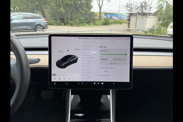 Tesla Model 3 Range Plus RWD | Autopilot | Panorama | Leder |