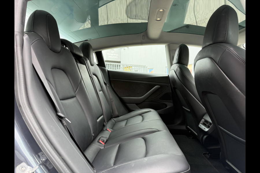 Tesla Model 3 Range Plus RWD | Autopilot | Panorama | Leder |
