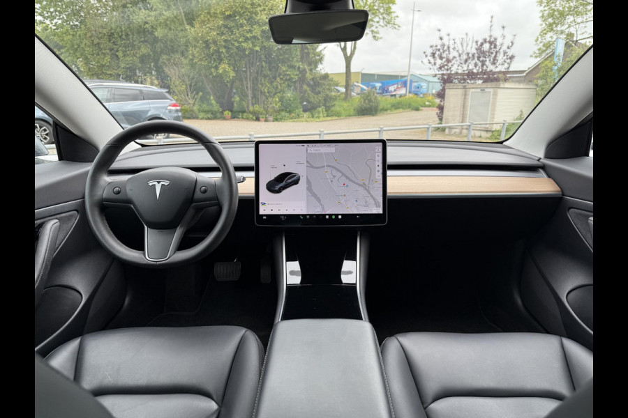 Tesla Model 3 Range Plus RWD | Autopilot | Panorama | Leder |