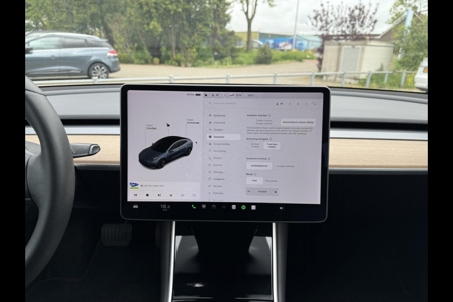 Tesla Model 3 Range Plus RWD | Autopilot | Panorama | Leder |