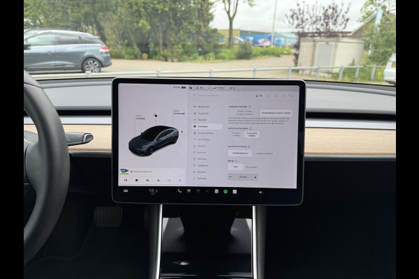Tesla Model 3 Range Plus RWD | Autopilot | Panorama | Leder |