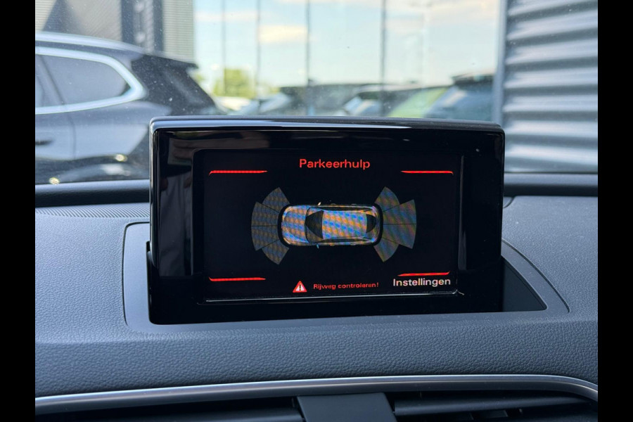 Audi Q3 1.4 TFSI CoD Sport 2x S Line 150pk | Panodak | LED | Navigatie | Sport Stoelen Half Leder | Climate Control | 19'' L.M. |