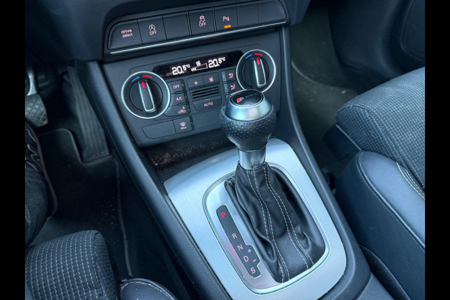 Audi Q3 1.4 TFSI CoD Sport 2x S Line 150pk | Panodak | LED | Navigatie | Sport Stoelen Half Leder | Climate Control | 19'' L.M. |