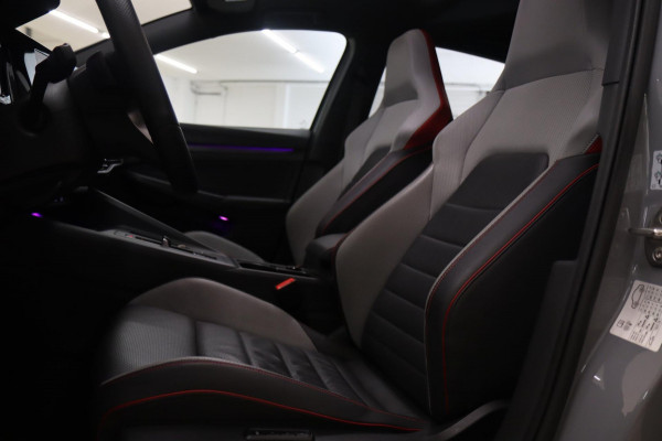 Volkswagen Golf 2.0 TSI GTI /PANO/IQ/KEYLES/CAM/H&K/HUD/VOLL