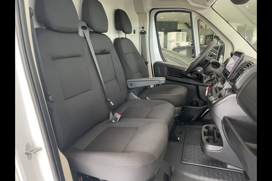 Fiat Ducato 3.0T GB L2H2 2.2 MultiJet S&S Zijschuifdeur rechts - Cruise control -  tussenschot volledig - Achteruitrijcamera - Parkeersensoren achter - bluetooth - Radio - Navigatie - Airco - Lane Assist