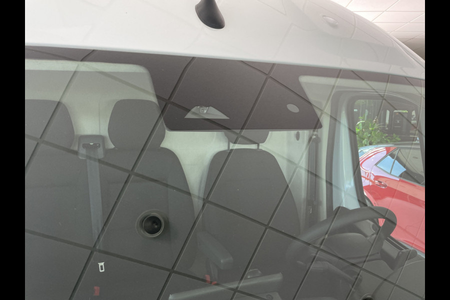Fiat Ducato 3.0T GB L2H2 2.2 MultiJet S&S Zijschuifdeur rechts - Cruise control -  tussenschot volledig - Achteruitrijcamera - Parkeersensoren achter - bluetooth - Radio - Navigatie - Airco - Lane Assist