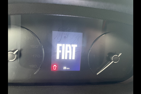 Fiat Ducato 3.0T GB L2H2 2.2 MultiJet S&S Zijschuifdeur rechts - Cruise control -  tussenschot volledig - Achteruitrijcamera - Parkeersensoren achter - bluetooth - Radio - Navigatie - Airco - Lane Assist