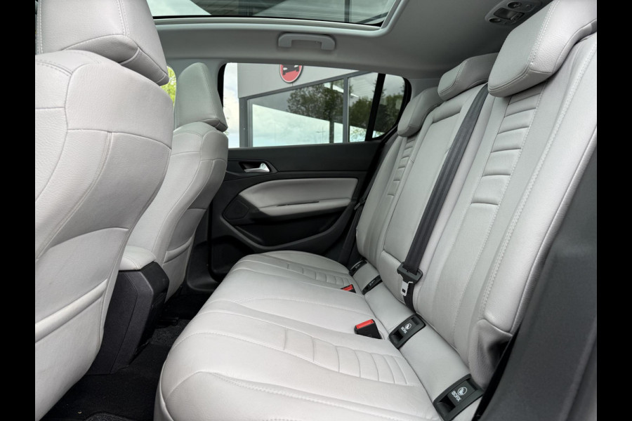 Peugeot 308 1.5 BlueHDi GT-Line 130pk Leder | Denon | Panorama | Trekhaak |