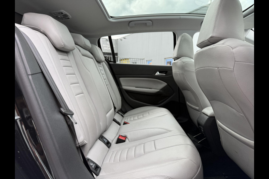 Peugeot 308 1.5 BlueHDi GT-Line 130pk Leder | Denon | Panorama | Trekhaak |