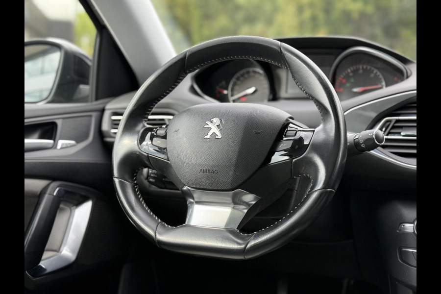 Peugeot 308 1.5 BlueHDi GT-Line 130pk Leder | Denon | Panorama | Trekhaak |