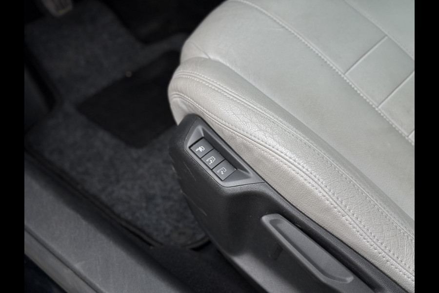 Peugeot 308 1.5 BlueHDi GT-Line 130pk Leder | Denon | Panorama | Trekhaak |