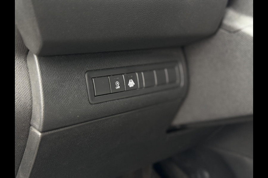 Peugeot 308 1.5 BlueHDi GT-Line 130pk Leder | Denon | Panorama | Trekhaak |