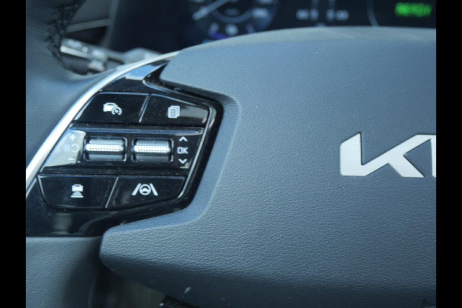 Kia Niro EV DynamicPlusLine 64.8 kWh | Camera | Cruise | Carplay | Navi | Stoel-stuurverwarming| Schuif-kanteldak |