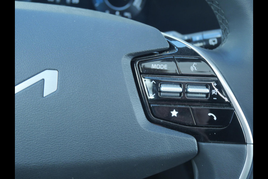 Kia Niro EV DynamicPlusLine 64.8 kWh | Camera | Cruise | Carplay | Navi | Stoel-stuurverwarming| Schuif-kanteldak |