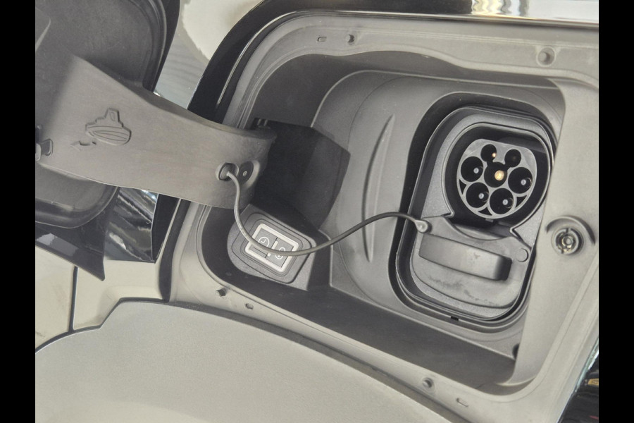 Opel Mokka Electric Level 4 50 kWh | Navigatie | Achteruitrijcamera | Stoel/Stuurverwarming | Apple Carplay/Android Auto |