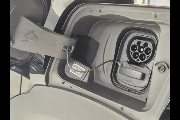 Opel Mokka Electric Level 4 50 kWh | Navigatie | Achteruitrijcamera | Stoel/Stuurverwarming | Apple Carplay/Android Auto |