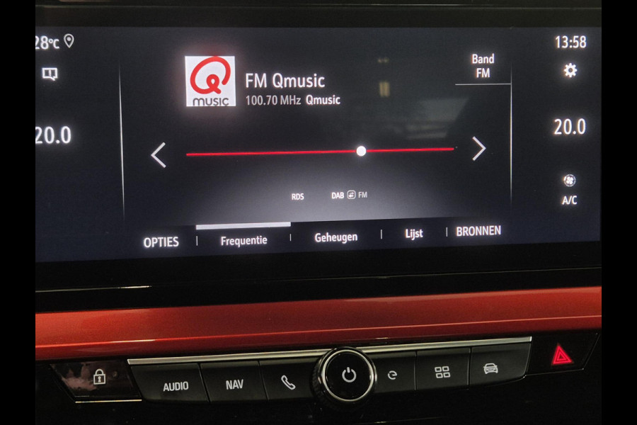 Opel Mokka Electric Level 4 50 kWh | Navigatie | Achteruitrijcamera | Stoel/Stuurverwarming | Apple Carplay/Android Auto |