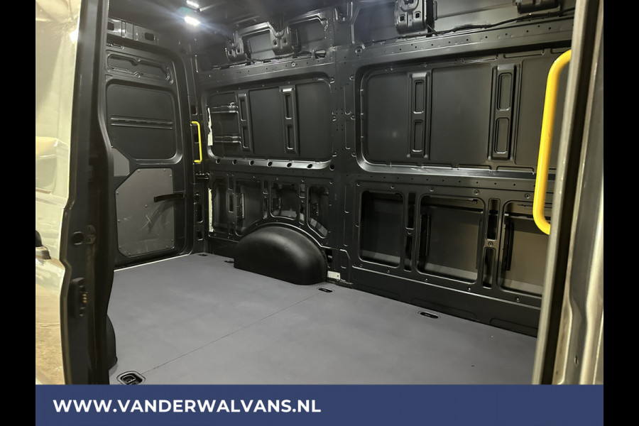 Volkswagen Crafter 2.0 TDI L3H3 L2H2 Euro6 Airco | Trekhaak | Parkeersensoren Bijrijdersbank