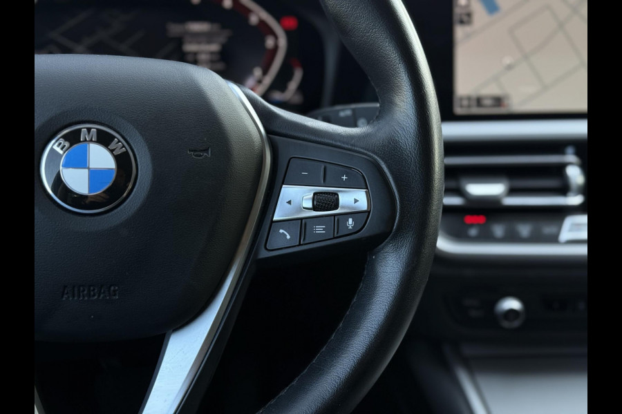 BMW 3 Serie Touring 318d Aut. 150pk Bus. Exe Ed. | Navi | ECC | Trekhaak |