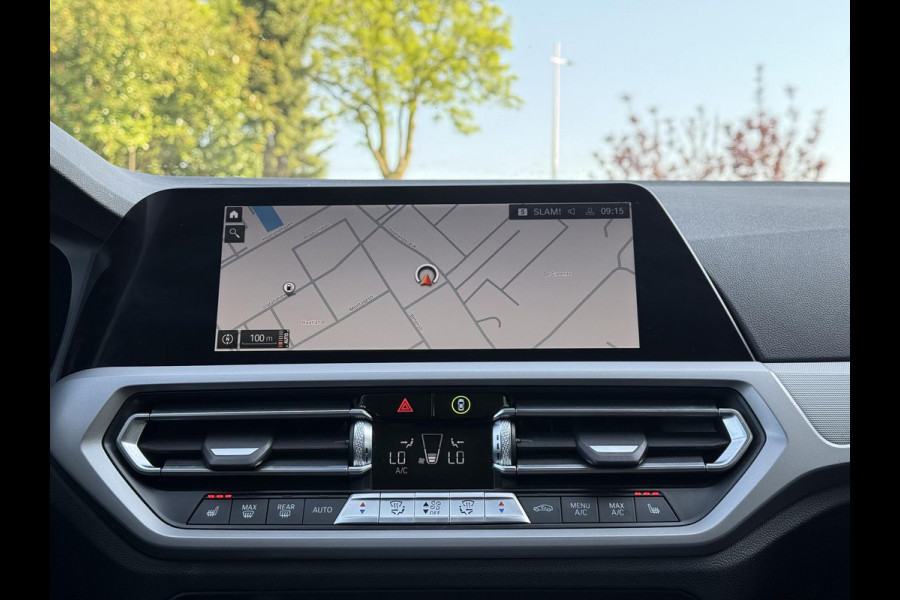 BMW 3 Serie Touring 318d Aut. 150pk Bus. Exe Ed. | Navi | ECC | Trekhaak |