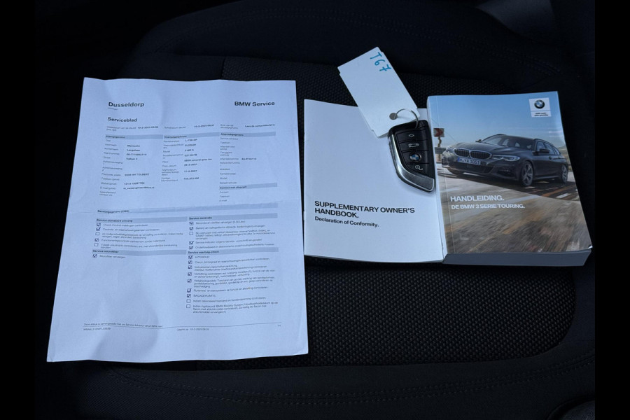 BMW 3 Serie Touring 318d Aut. 150pk Bus. Exe Ed. | Navi | ECC | Trekhaak |