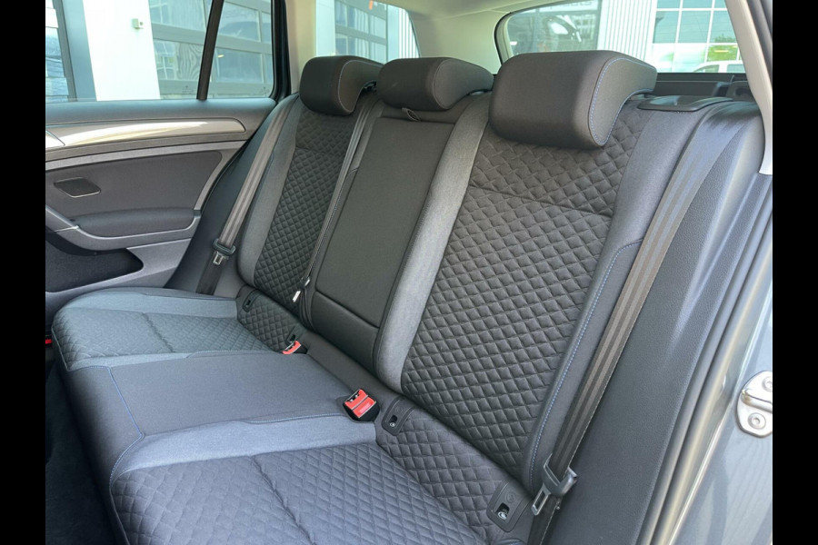 Volkswagen GOLF Variant 1.0 TSI Comfortline|DSG|PANO|ACC|STOELVERWARMING