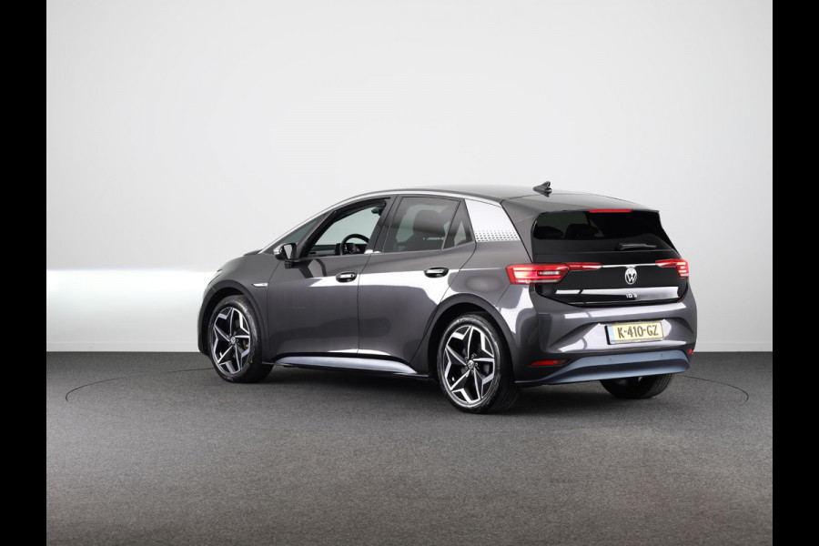 Volkswagen ID.3 First Plus 58 kWh 204 pk | Navigatie | Parkeersensoren | Achteruitrijcamera | Adaptieve cruise control | Matrix LED koplampen | Stoelverwarming |