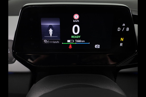 Volkswagen ID.3 First Plus 58 kWh 204 pk | Navigatie | Parkeersensoren | Achteruitrijcamera | Adaptieve cruise control | Matrix LED koplampen | Stoelverwarming |