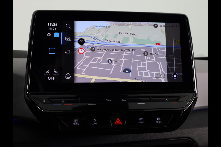 Volkswagen ID.3 First Plus 58 kWh 204 pk | Navigatie | Parkeersensoren | Achteruitrijcamera | Adaptieve cruise control | Matrix LED koplampen | Stoelverwarming |