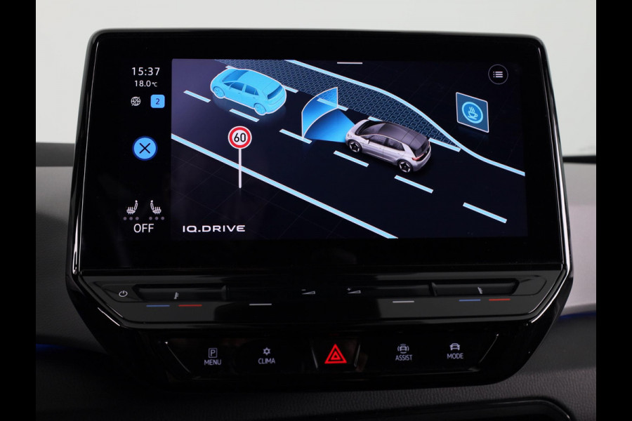 Volkswagen ID.3 First Plus 58 kWh 204 pk | Navigatie | Parkeersensoren | Achteruitrijcamera | Adaptieve cruise control | Matrix LED koplampen | Stoelverwarming |