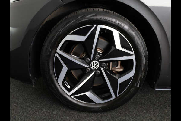 Volkswagen ID.3 First Plus 58 kWh 204 pk | Navigatie | Parkeersensoren | Achteruitrijcamera | Adaptieve cruise control | Matrix LED koplampen | Stoelverwarming |