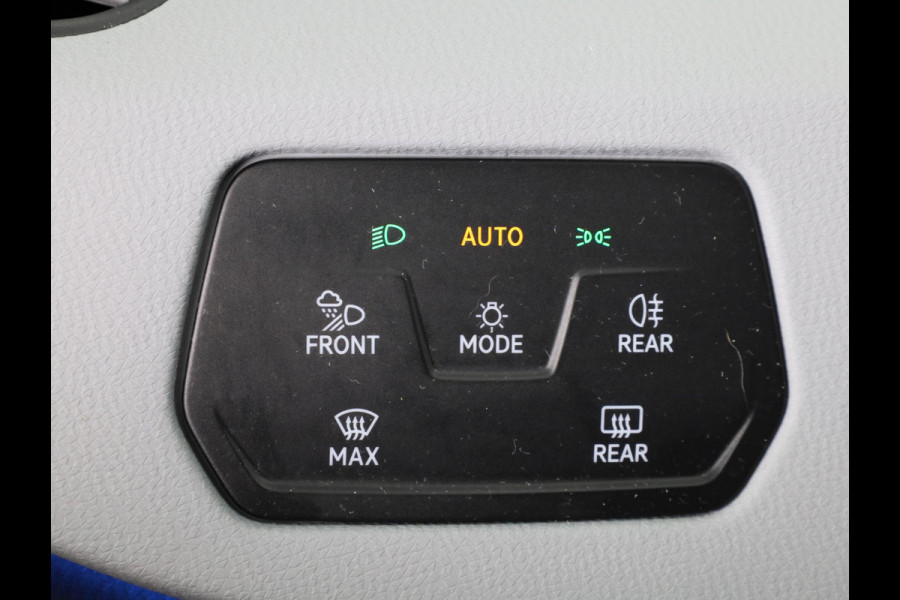 Volkswagen ID.3 First Plus 58 kWh 204 pk | Navigatie | Parkeersensoren | Achteruitrijcamera | Adaptieve cruise control | Matrix LED koplampen | Stoelverwarming |