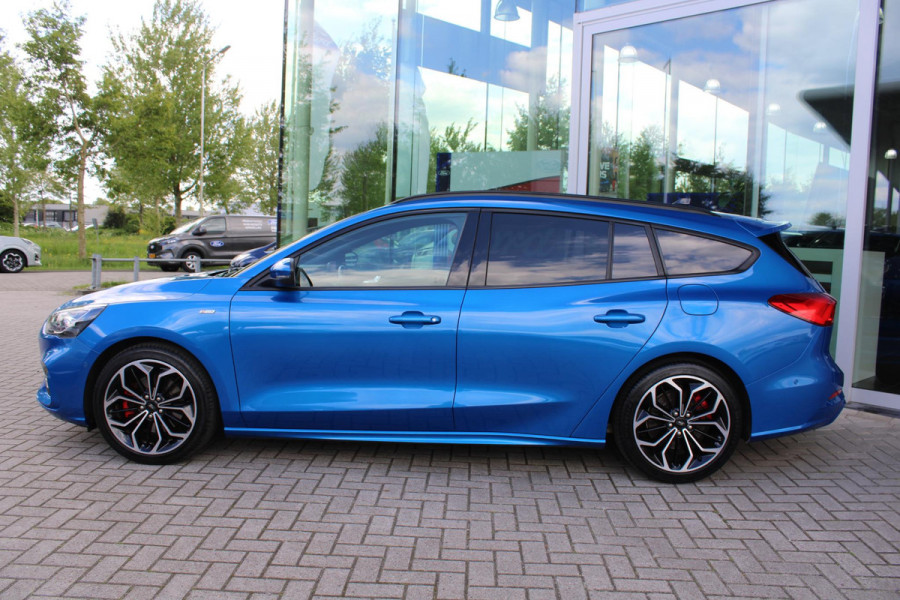 Ford Focus 2.0 EcoBlue 150pk ST-Line X Wagon | Panoramadak | Adaptive LED | Adaptive cruise control | 18 inch met rode remklauwen | Adaptive LED | Half lederen bekleding | Winter Pack | Camera