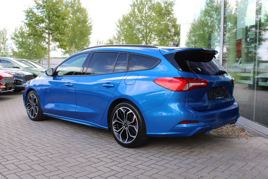 Ford Focus 2.0 EcoBlue 150pk ST-Line X Wagon | Panoramadak | Adaptive LED | Adaptive cruise control | 18 inch met rode remklauwen | Adaptive LED | Half lederen bekleding | Winter Pack | Camera