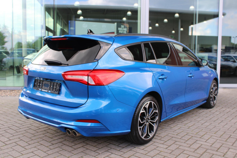 Ford Focus 2.0 EcoBlue 150pk ST-Line X Wagon | Panoramadak | Adaptive LED | Adaptive cruise control | 18 inch met rode remklauwen | Adaptive LED | Half lederen bekleding | Winter Pack | Camera