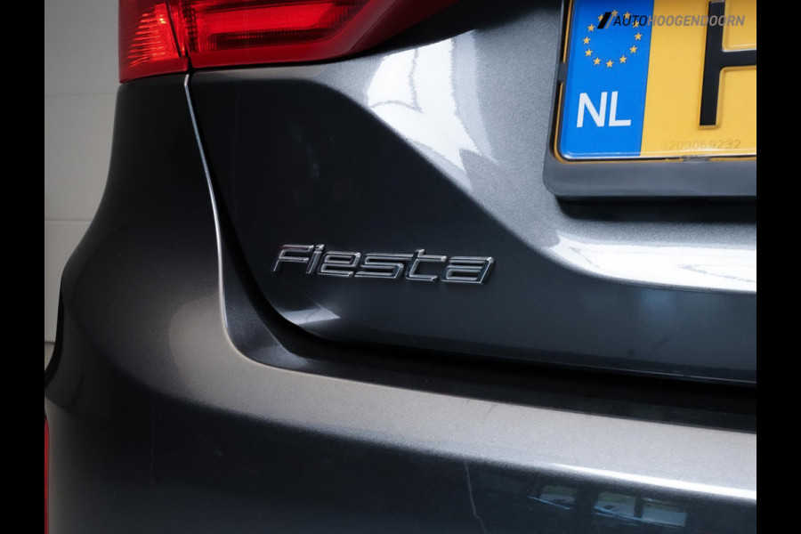 Ford Fiesta 1.0 EcoBoost Sport (APPLE CARPLAY,LED VERLICHTING,CLIMATE,CRUISE,PARKEERSENSOREN,SPORTSTOELEN,LM-VELGEN,TOPCONDITIE)
