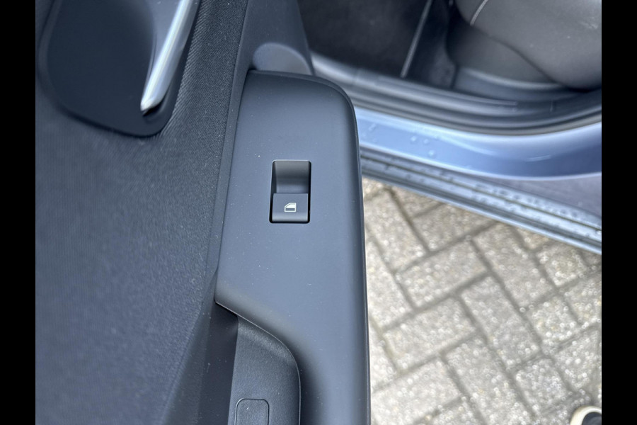Hyundai Kona 1.6 GDI HEV Comfort Smart
